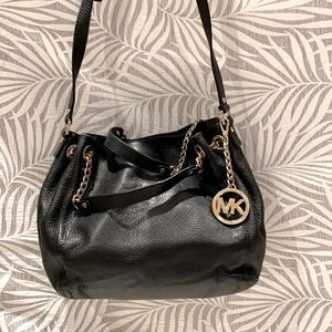 MK Purse shoulder/ crossbody
